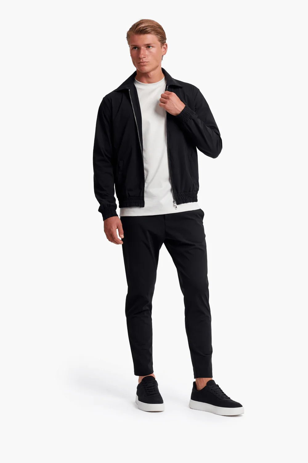 THE ATLAS SUIT - ANIQO